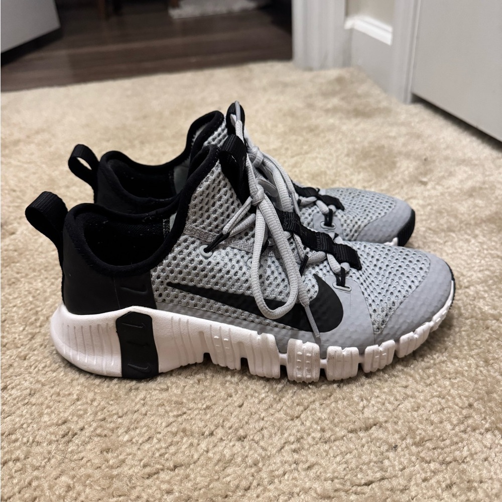 Nike Black and Gray Running Sneakers